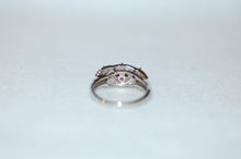 Load image into Gallery viewer, Three Ruby Flower Ring