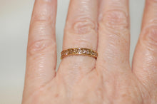 Load image into Gallery viewer, Champagne Diamond Silver Band