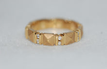 Load image into Gallery viewer, Chris Correia Diamond &#39;Sugarloaf&#39; Gold Band Ring