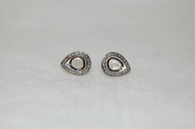 Load image into Gallery viewer, Diamond Pear Shape Stud Earrings