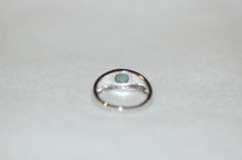 Load image into Gallery viewer, Emerald Cabochon Ring