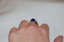 Load image into Gallery viewer, Tanzanite Cabochon Oval and Diamonds Ring