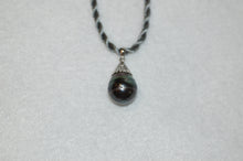 Load image into Gallery viewer, Tahitian Pearl Drop Pendant
