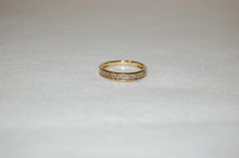 Load image into Gallery viewer, Champagne Diamond Silver Band