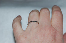 Load image into Gallery viewer, Chris Correia Fine Jewelry Platinum Skinny &#39;Sugarloaf&#39; Band Ring