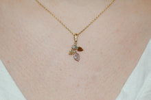 Load image into Gallery viewer, Fancy Diamonds Four Leaf Gold Necklace