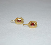 Load image into Gallery viewer, Byzantine Style Garnet Hangging Earrings