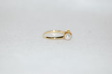 Load image into Gallery viewer, Three Pearl and Diamond Ring