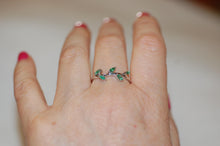 Load image into Gallery viewer, Five Stone Emerald Vine Band Ring