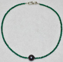 Load image into Gallery viewer, Emerald and Grey Barouque Pearl Necklace