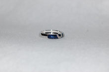 Load image into Gallery viewer, Hidalgo Enamel and Diamond Swirl Gold Band Ring