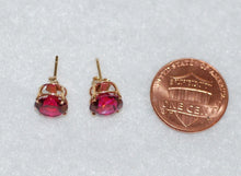 Load image into Gallery viewer, Garnet Solitaire Gold Stud Earrings