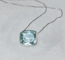 Load image into Gallery viewer, Freeform Aquamarine Necklace