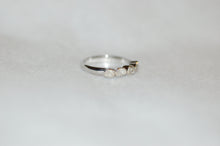 Load image into Gallery viewer, Five Stone Rose Cut Diamond Band