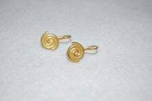 Load image into Gallery viewer, Gold Swirl Hanging Earrings
