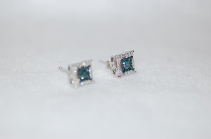 Filigree Blue and White Diamond Stud Earrings