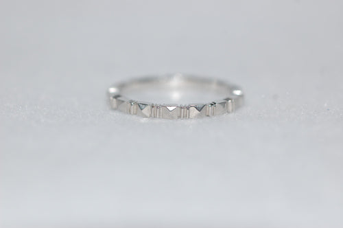 Chris Correia Fine Jewelry Platinum Skinny 'Sugarloaf' Band Ring