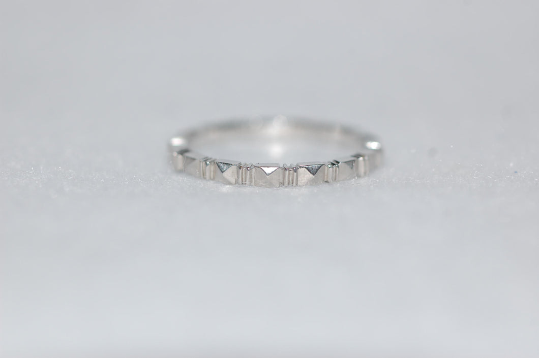 Chris Correia Fine Jewelry Platinum Skinny 'Sugarloaf' Band Ring