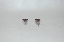 Load image into Gallery viewer, Filigree Blue and White Diamond Stud Earrings