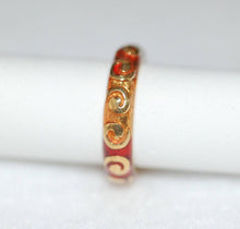 Load image into Gallery viewer, Hidalgo Rainbow Swirl Enamel Band in 18K Yellow Gold