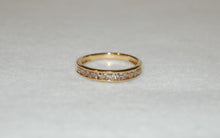 Load image into Gallery viewer, Champagne Diamond Silver Band