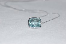 Load image into Gallery viewer, Freeform Aquamarine Necklace