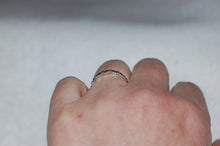 Load image into Gallery viewer, Chris Correia Fine Jewelry Platinum Skinny &#39;Sugarloaf&#39; Band Ring