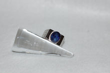 Load image into Gallery viewer, Sapphire Lattice Ring