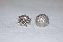 Load image into Gallery viewer, Globe Textured Diamond Earrings