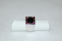 Load image into Gallery viewer, Tourmaline and Onyx Signet Ring