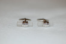 Load image into Gallery viewer, Quartz and Gold Cylinder Cuff Links